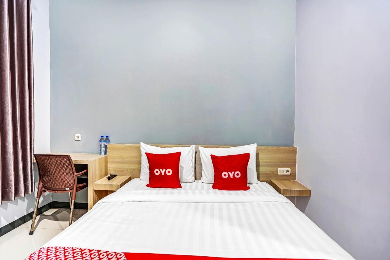 Oyo 90891 Parang Kusumo Residence Krembangan 外观 照片